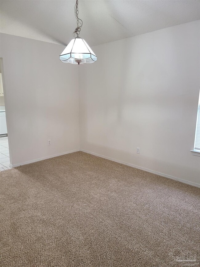 Building Photo - 112 Mirabelle Cir