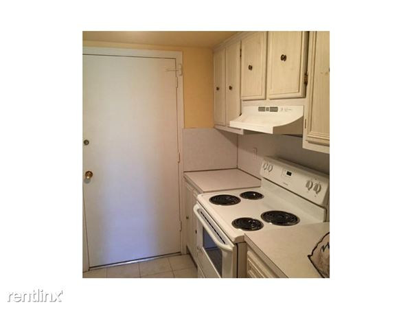 Building Photo - 15888 SW 95th Ave