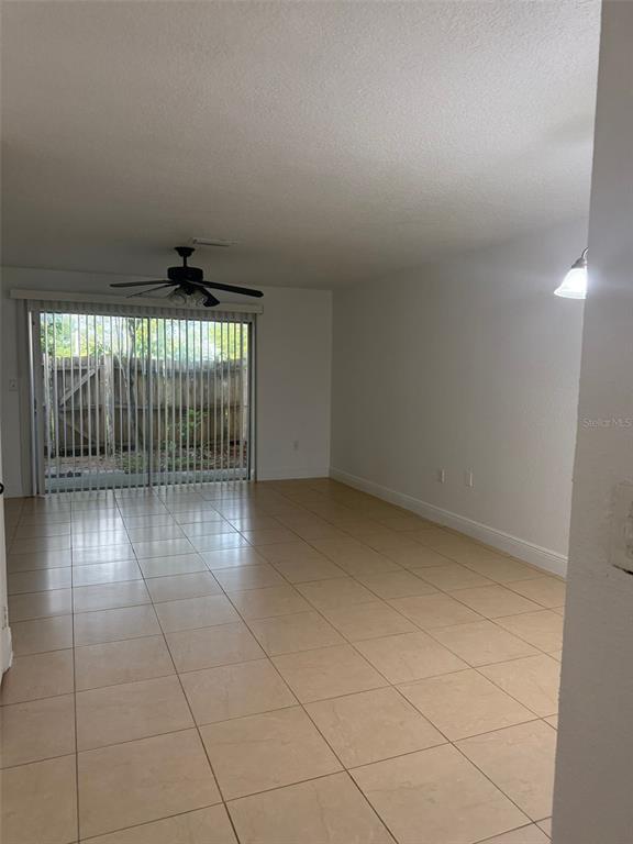 Foto del edificio - 6036 Amberly Ct