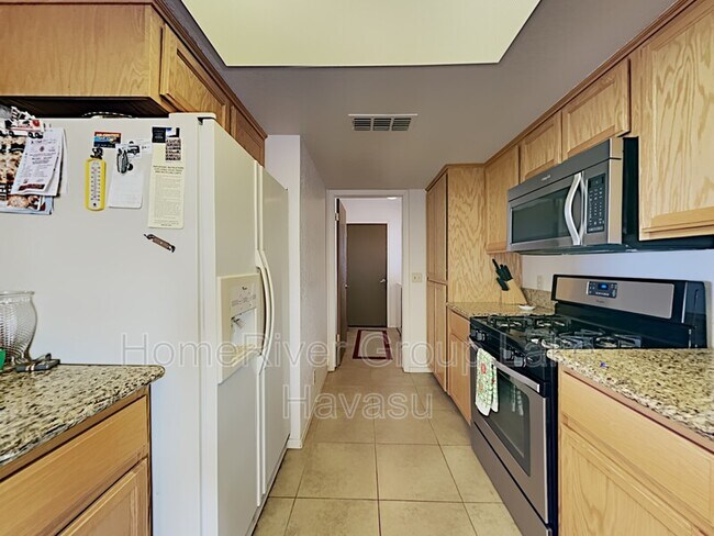 Building Photo - 2410 Angler Dr