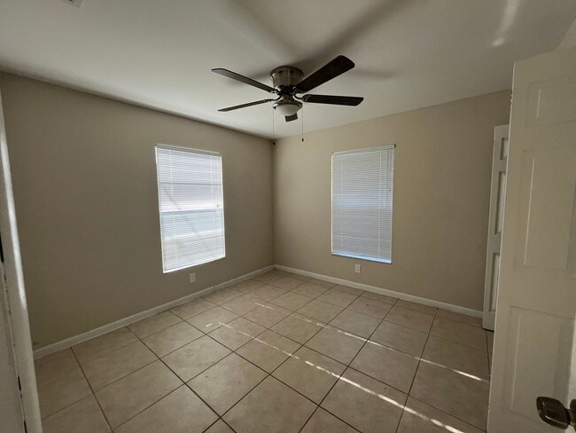 Foto del edificio - 4770 NW 77th Terrace