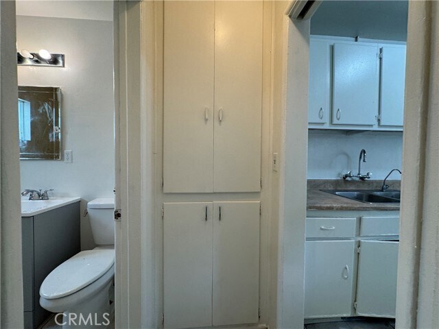 Foto del edificio - 591 E 6th St