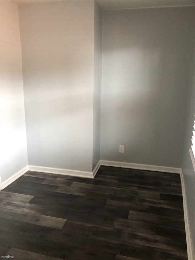 Primary Photo - 1 br, 1 bath Apartment - 400 Perry Hwy Apt 3