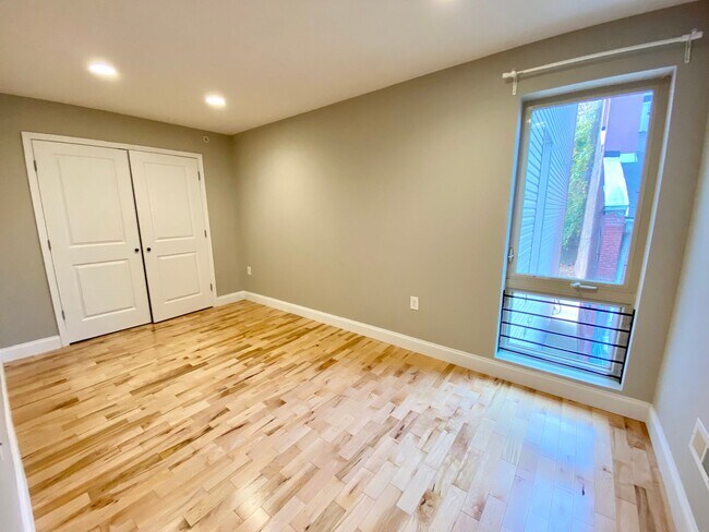 Foto del edificio - 426 n 40th St (LO)