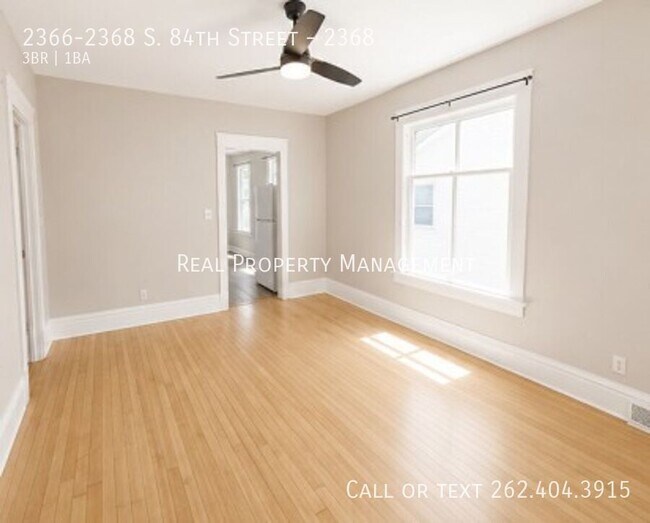 Foto del edificio - 2366-2368 S. 84th Street-2368