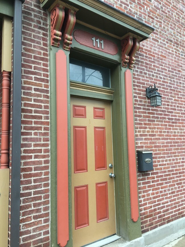 Building Photo - 111 45th St