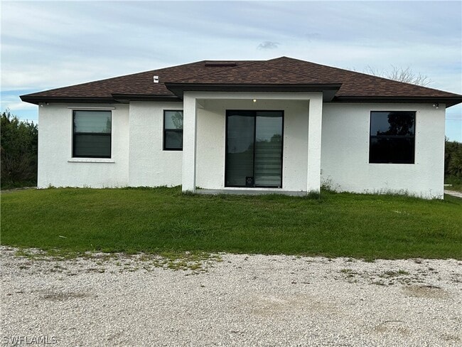 Foto del edificio - 490 37th Ave NW