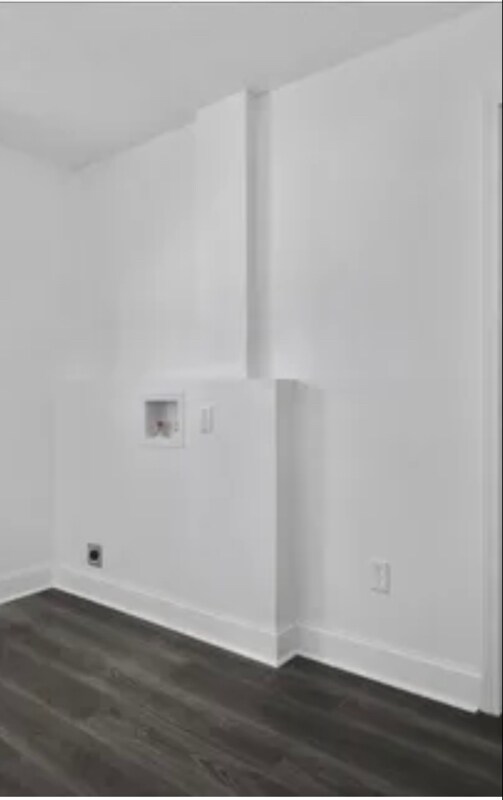 Foto principal - 555 W North St