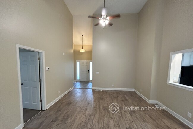Foto del edificio - 942 Century Oak Dr