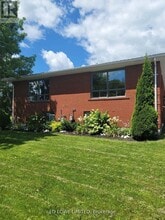 Building Photo - 206-206 Barrie Rd