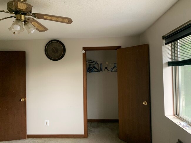 Bedroom - 378 Lincoln St