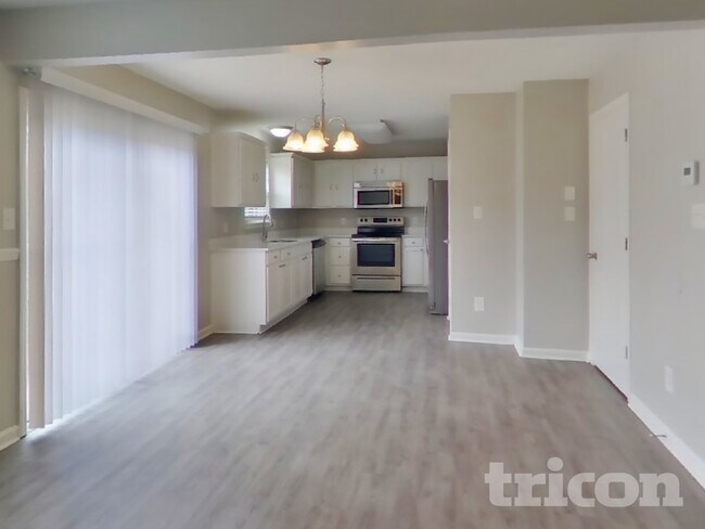 Foto del edificio - 5940 Briggs Dr