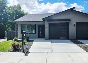 Building Photo - 2112 Lentz Rd