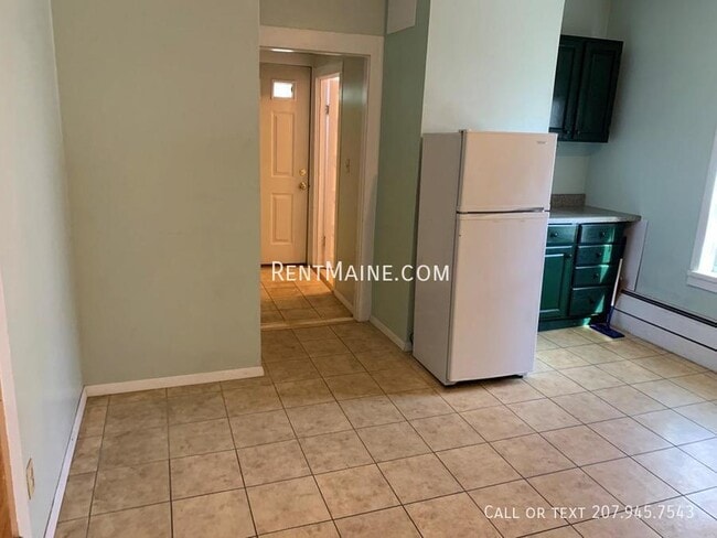 Foto del edificio - 99-101 Center St. Apt-2