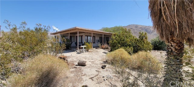 Foto del edificio - 73245 Paradise Ave