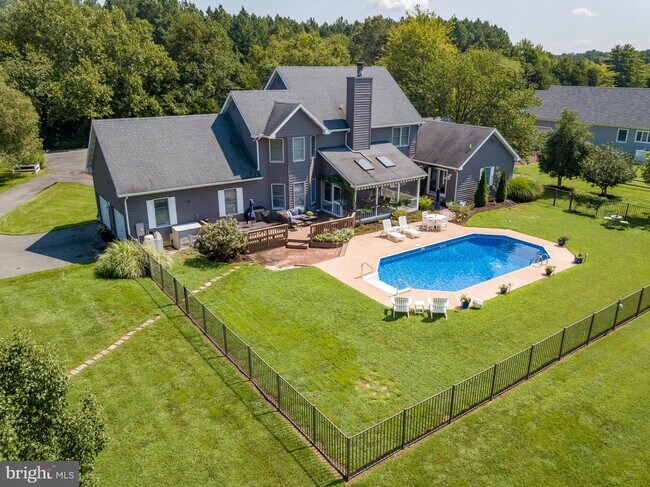 Foto del edificio - 9835 Martingham Cir