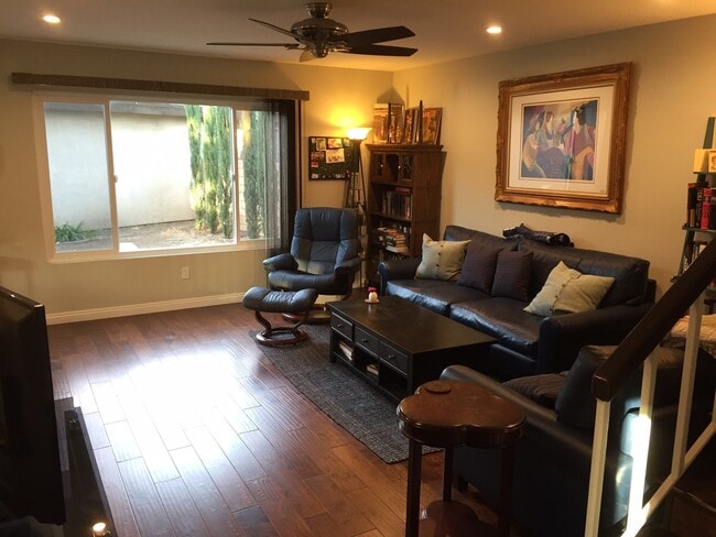 Building Photo - 5667 Lake Lindero Dr