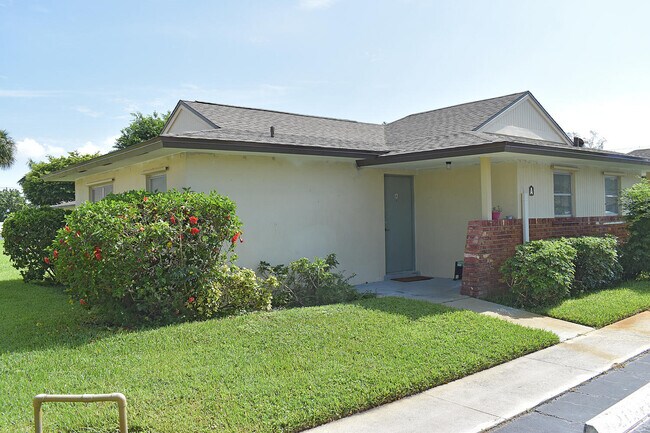 Building Photo - 2770 Ashley Dr E