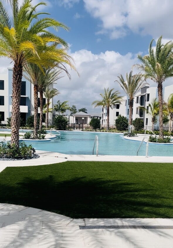 Primary Photo - 3 br, 2 bath Condo - 4590 W 12th Ave NUEVO...