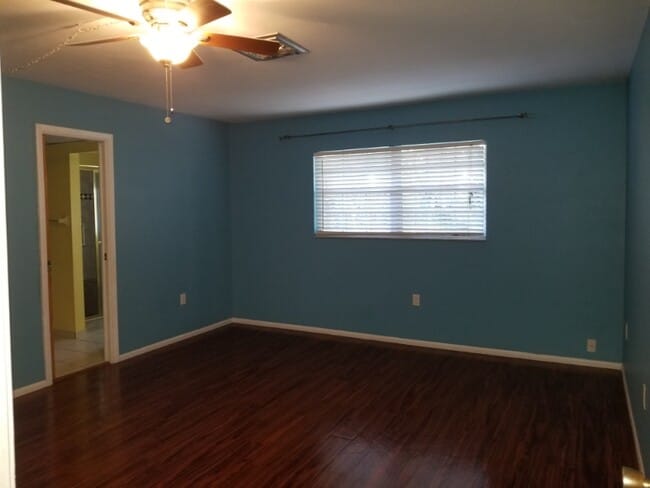 Building Photo - 1165 Fox Creek Dr
