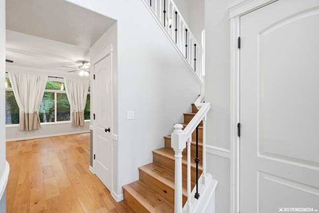 Building Photo - 13259 Rosser Dr