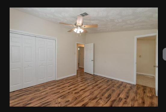 Foto del edificio - 320 Bell Ave