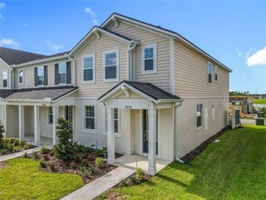 Building Photo - 9824 Walkway Dr