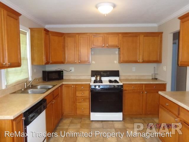 Building Photo - 5607 N Plaza Dr