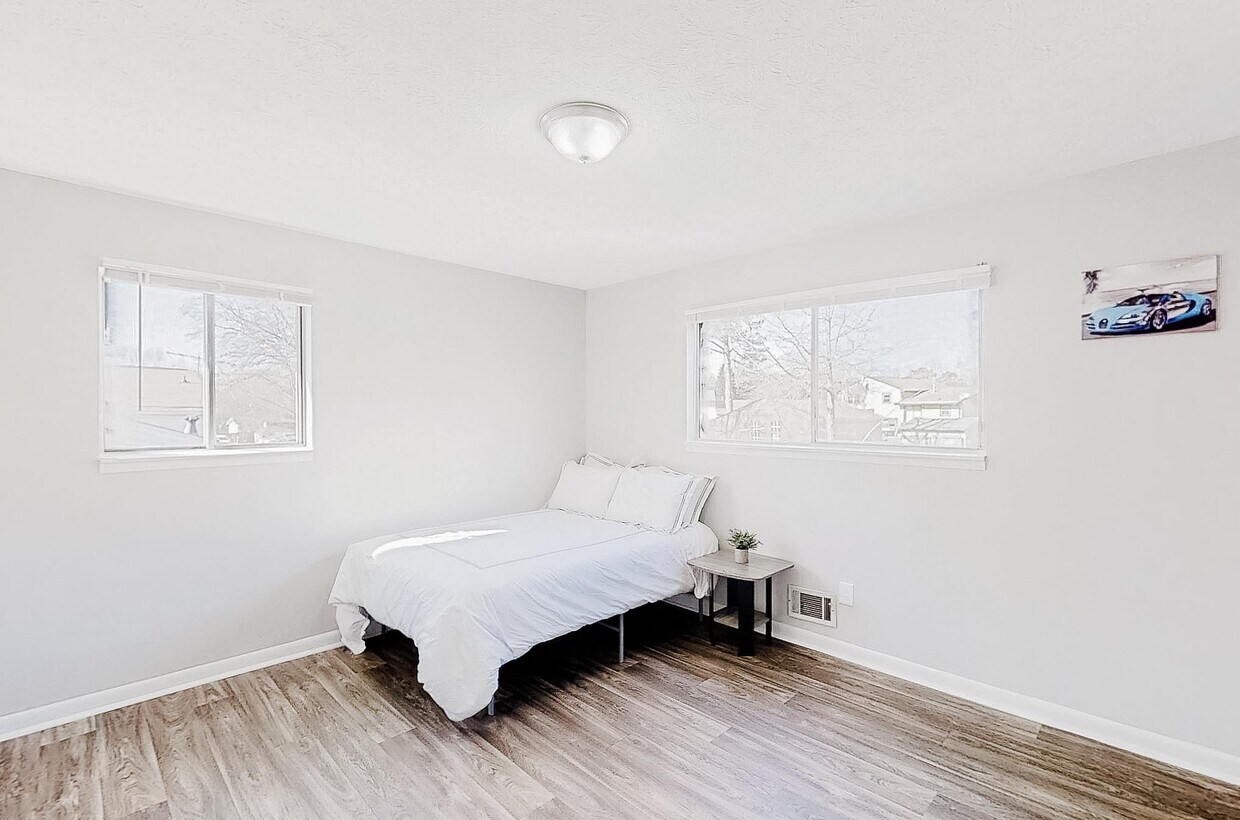 Foto principal - 2520 Rex Rd