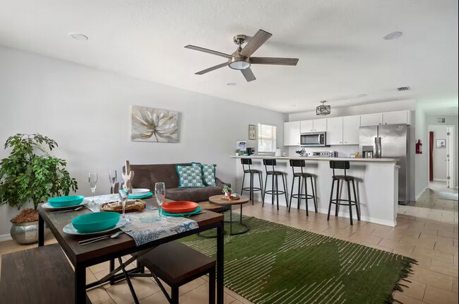 Foto del edificio - 8615 44th Avenue Dr W