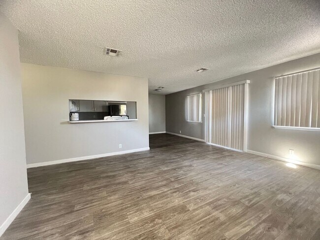 Building Photo - 3700 Snorkel Circle Unit#3, Las Vegas, Nev...
