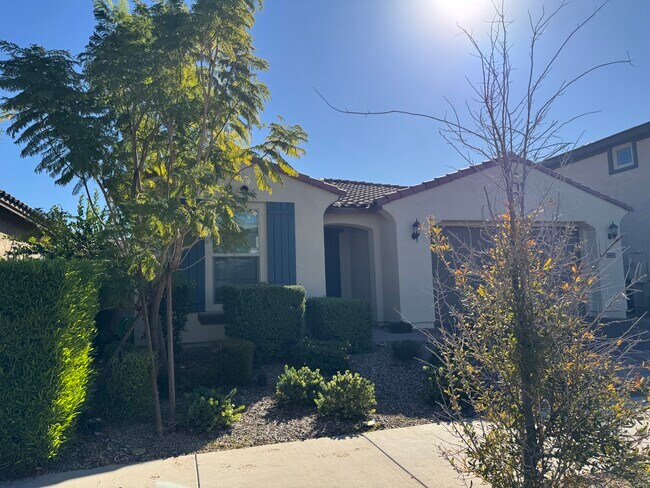 Foto del edificio - 9431 E Static Ave