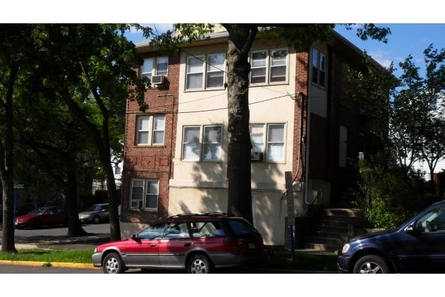Foto del edificio - 301 E Brinkerhoff Ave