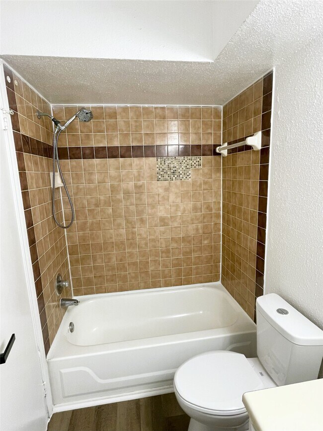 Foto del edificio - 741 James St