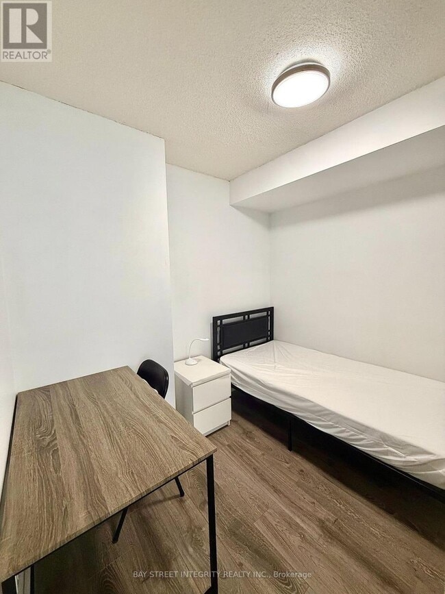 Building Photo - 30 Hayden St