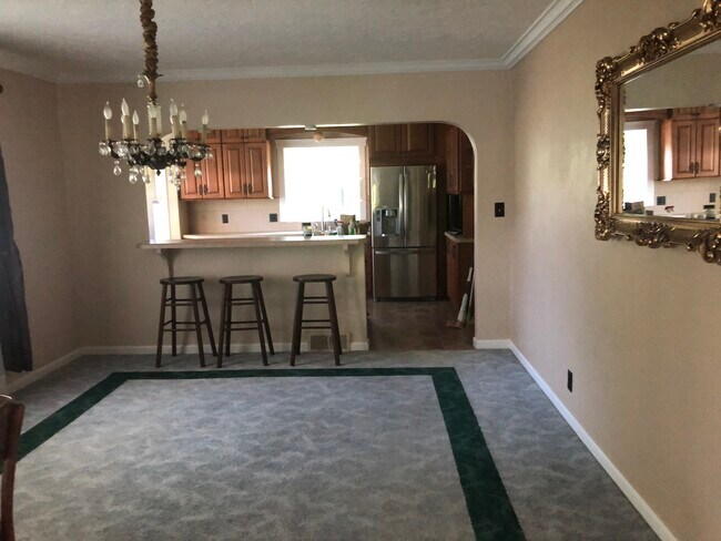 Dining room and kitchen - 1000 Cherry St