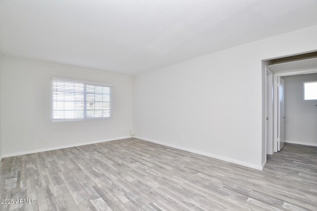 Building Photo - 44 E Roanoke Ave