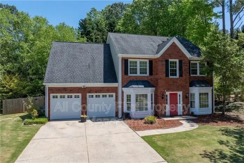 Photo - 2152 Marne Glen NW