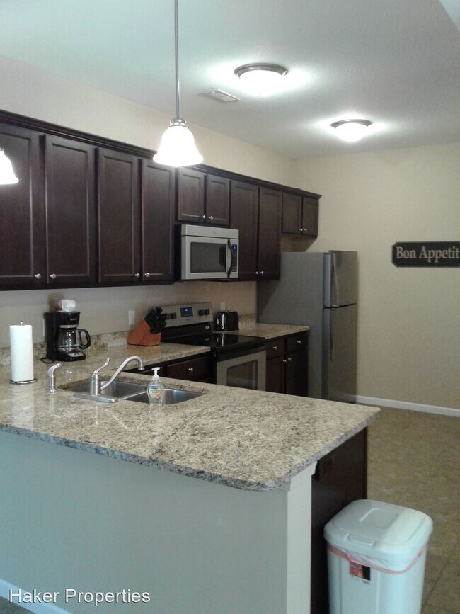 Foto del edificio - 1409 Wilkes Blvd