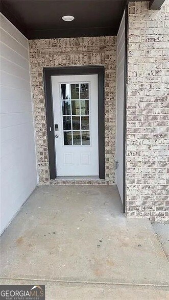 Foto del edificio - 327 Vly Oak Dr