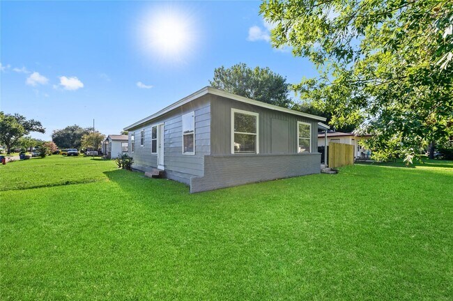 Foto del edificio - 710 13th St N