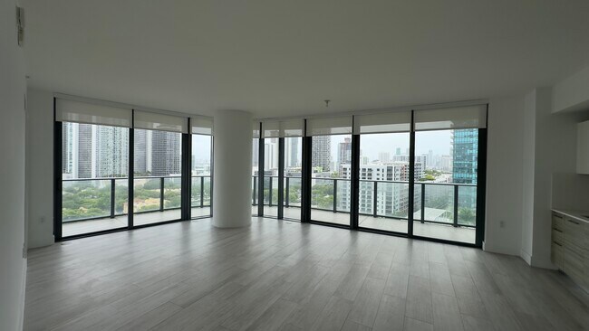 Foto del edificio - 101 NE 34th St