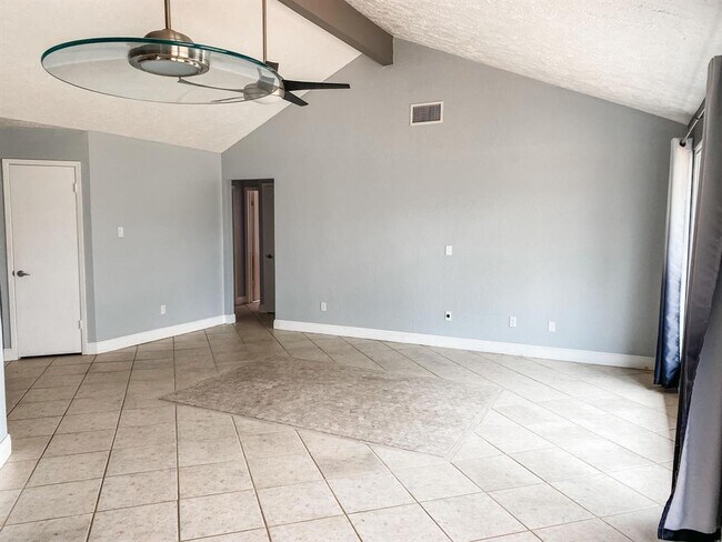 Building Photo - 2793 Glen Haven Dr