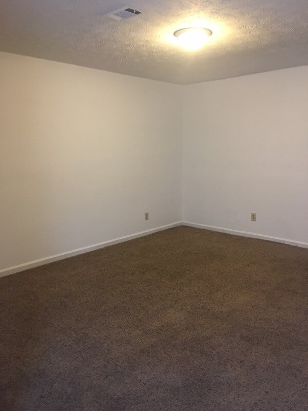 Building Photo - 2330 Schaul St