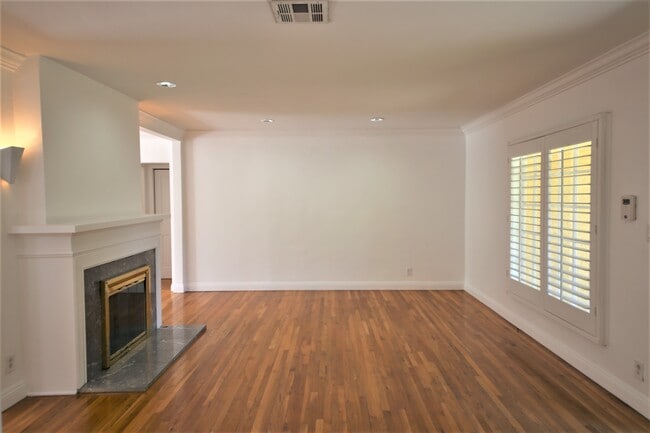 Building Photo - 11814 Hesby St