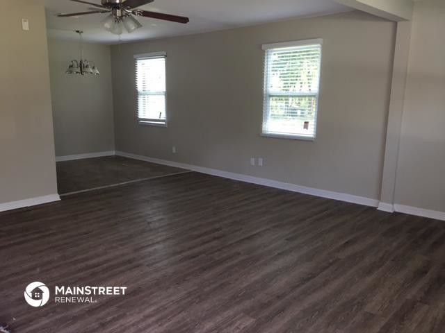Building Photo - 3403 Greenbrier Dr