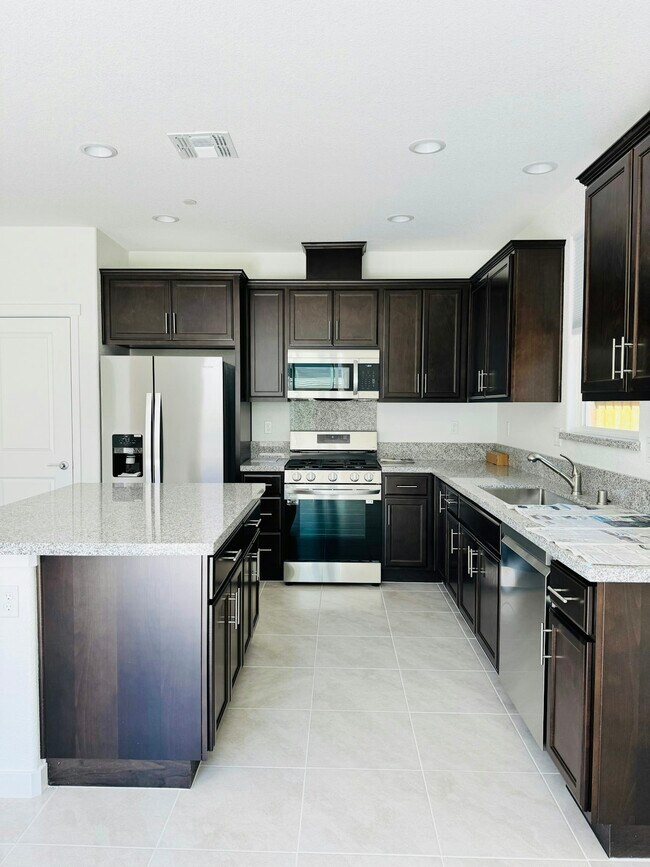 Building Photo - 5395 Trimonti Circle