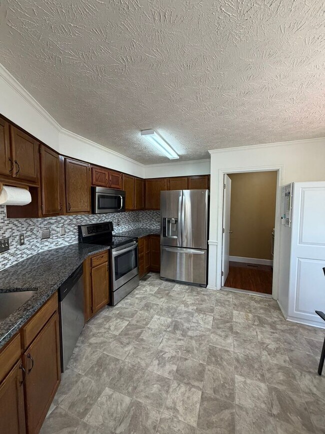 Foto del edificio - 991 Rim Rd