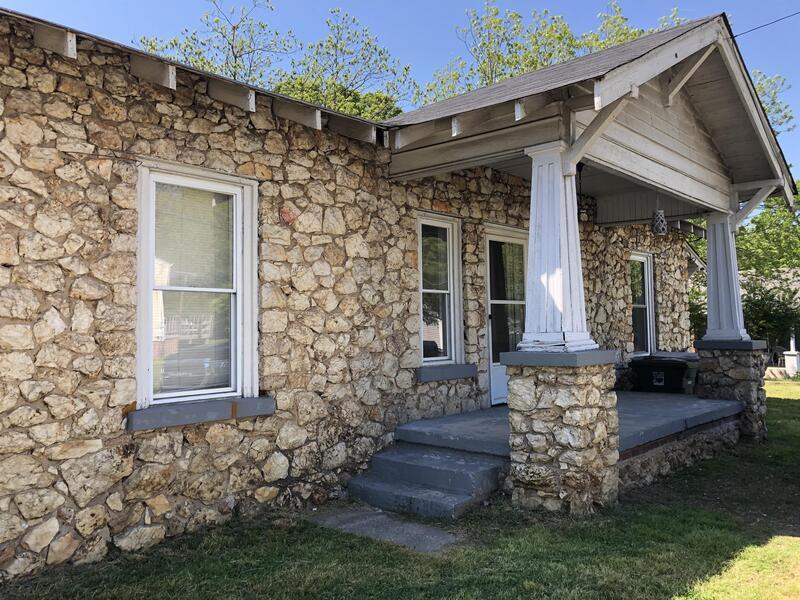 2823 E Bessemer Ave, Greensboro, NC 27405 Condo for Rent in