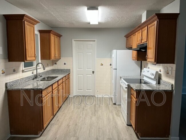 Building Photo - 8789 Ashton Rd